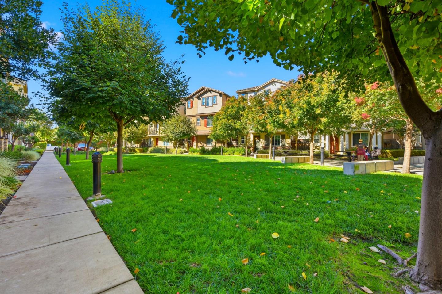 Detail Gallery Image 39 of 43 For 56 Regency Pl, Hayward,  CA 94544 - 4 Beds | 2/1 Baths