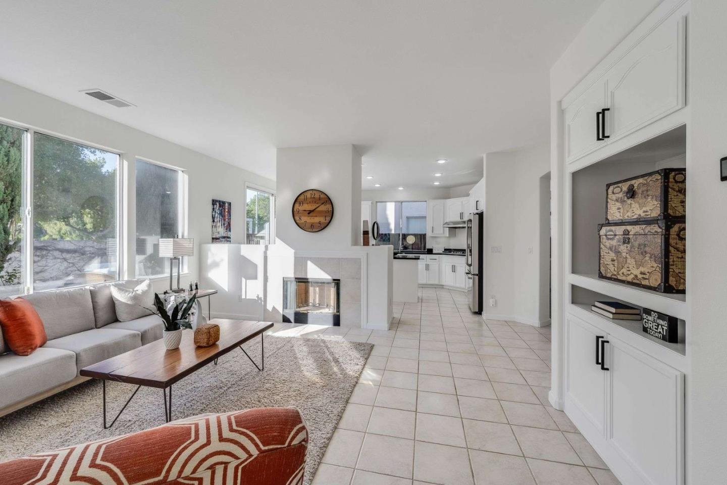 Detail Gallery Image 13 of 40 For 1296 Mayberry Ln, San Jose,  CA 95131 - 5 Beds | 3 Baths