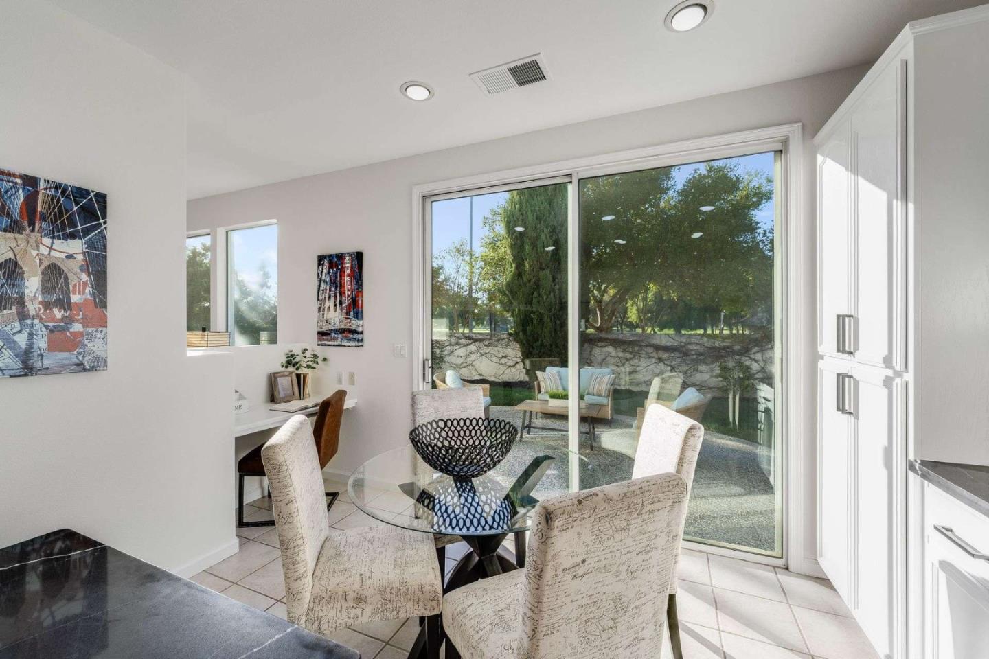 Detail Gallery Image 17 of 40 For 1296 Mayberry Ln, San Jose,  CA 95131 - 5 Beds | 3 Baths