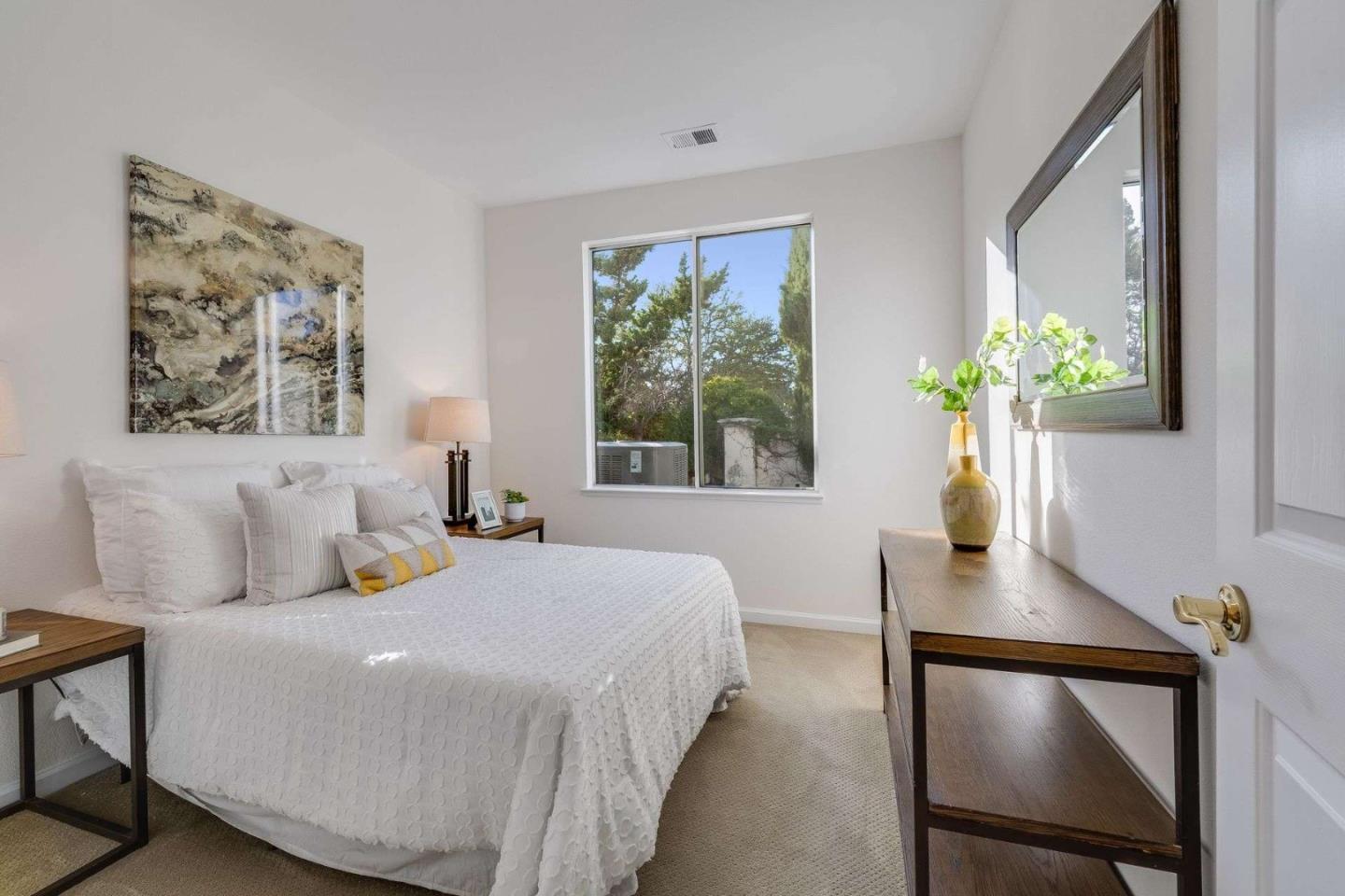 Detail Gallery Image 19 of 40 For 1296 Mayberry Ln, San Jose,  CA 95131 - 5 Beds | 3 Baths