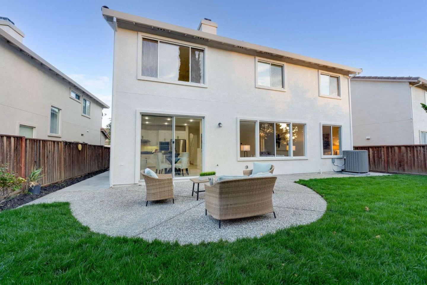 Detail Gallery Image 34 of 40 For 1296 Mayberry Ln, San Jose,  CA 95131 - 5 Beds | 3 Baths