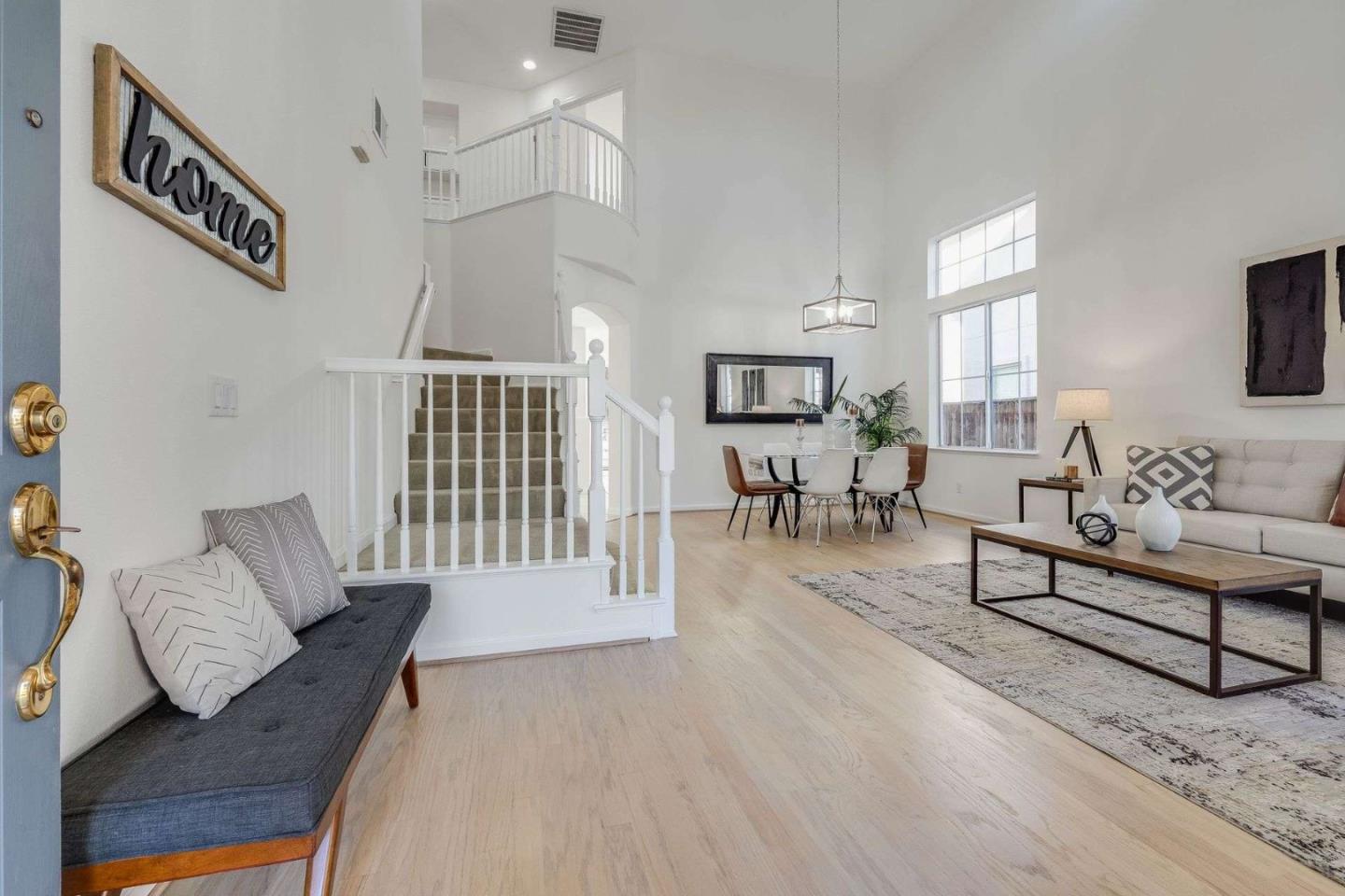 Detail Gallery Image 4 of 40 For 1296 Mayberry Ln, San Jose,  CA 95131 - 5 Beds | 3 Baths