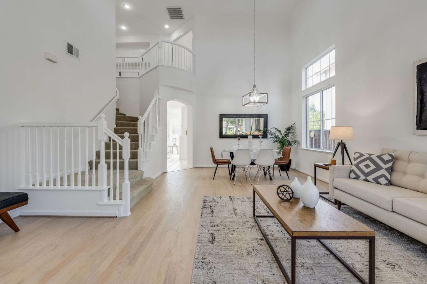 Detail Gallery Image 6 of 40 For 1296 Mayberry Ln, San Jose,  CA 95131 - 5 Beds | 3 Baths