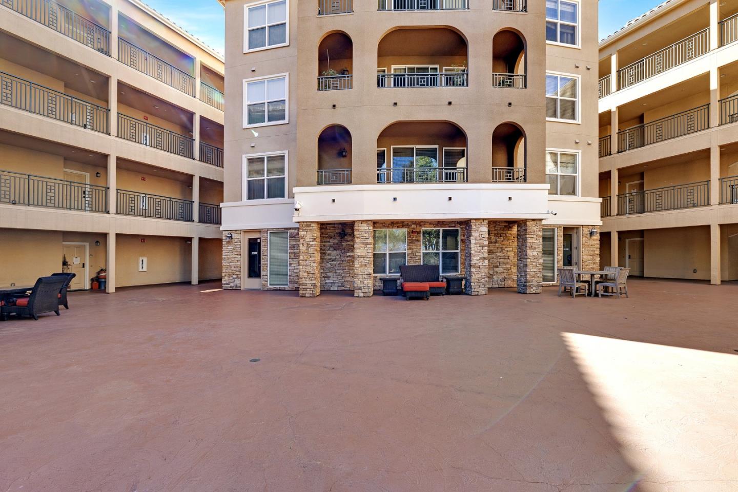 Detail Gallery Image 28 of 37 For 1445 Fruitdale Ave #126,  San Jose,  CA 95128 - 2 Beds | 2 Baths