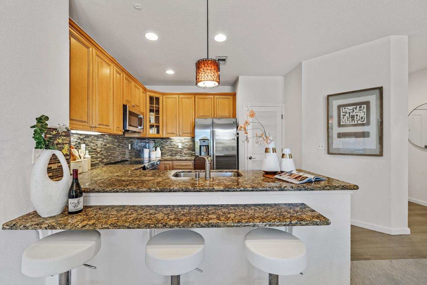 Detail Gallery Image 3 of 37 For 1445 Fruitdale Ave #126,  San Jose,  CA 95128 - 2 Beds | 2 Baths