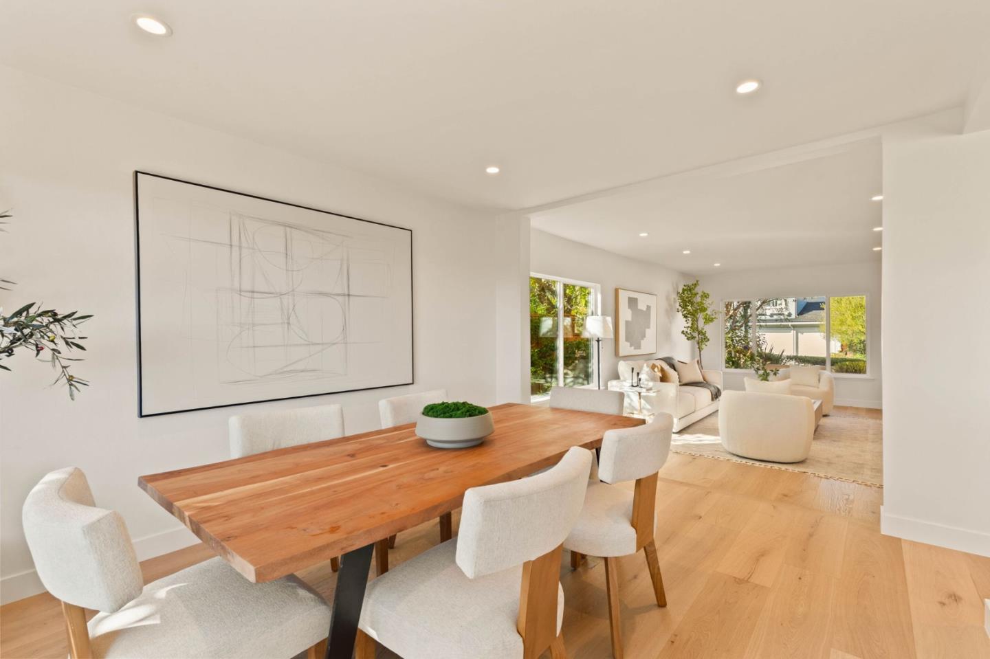 Detail Gallery Image 10 of 46 For 3470 La Mesa Dr, San Carlos,  CA 94070 - 6 Beds | 3 Baths