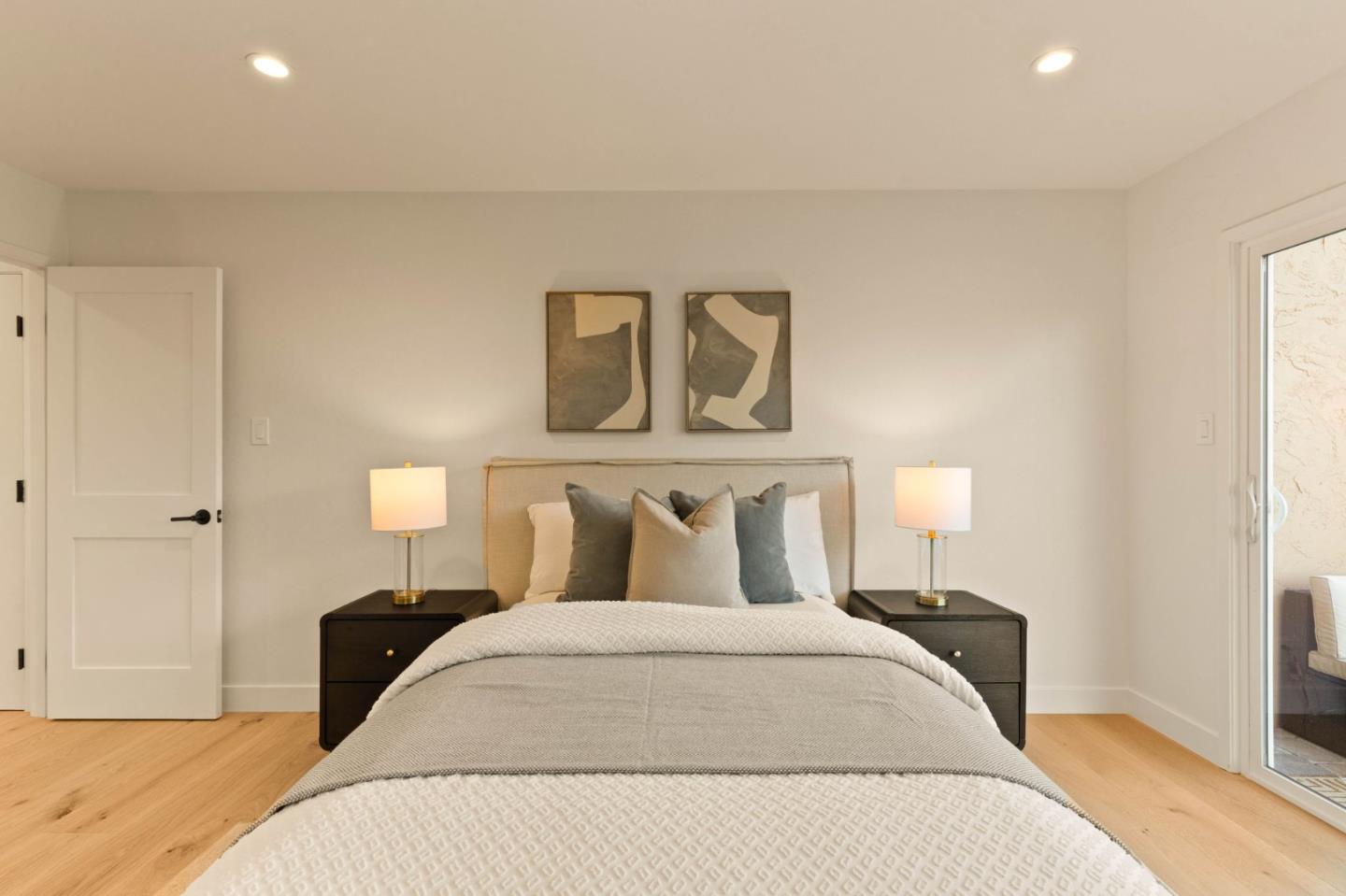 Detail Gallery Image 26 of 46 For 3470 La Mesa Dr, San Carlos,  CA 94070 - 6 Beds | 3 Baths