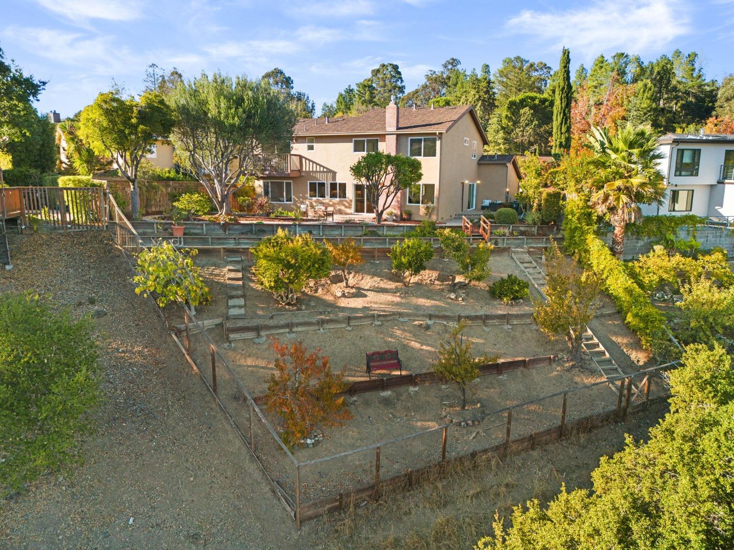 Detail Gallery Image 39 of 46 For 3470 La Mesa Dr, San Carlos,  CA 94070 - 6 Beds | 3 Baths