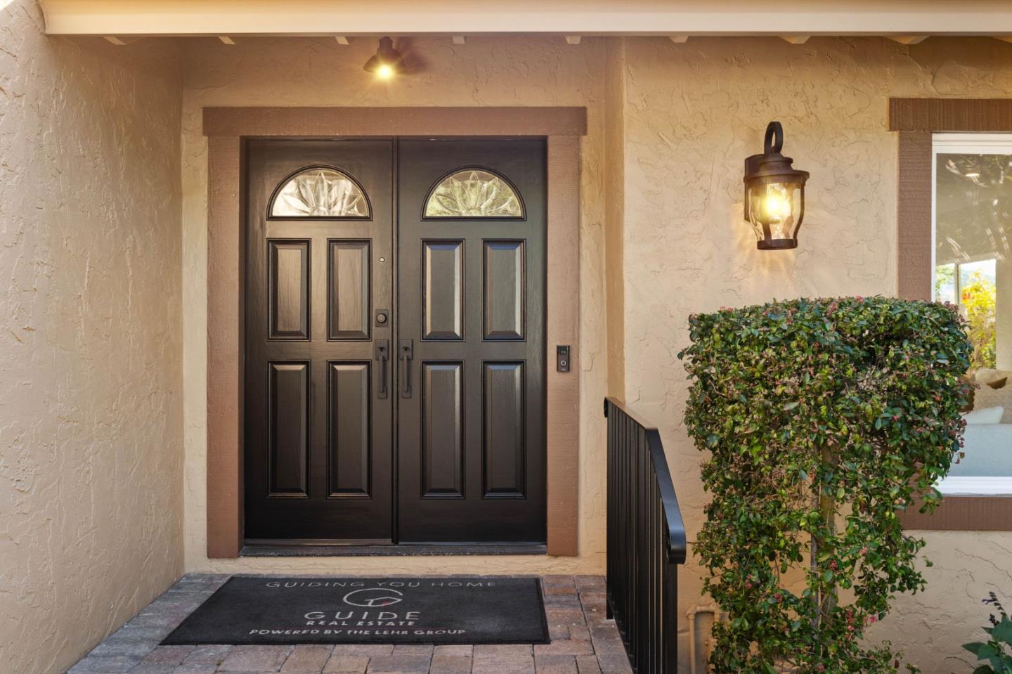 Detail Gallery Image 4 of 46 For 3470 La Mesa Dr, San Carlos,  CA 94070 - 6 Beds | 3 Baths