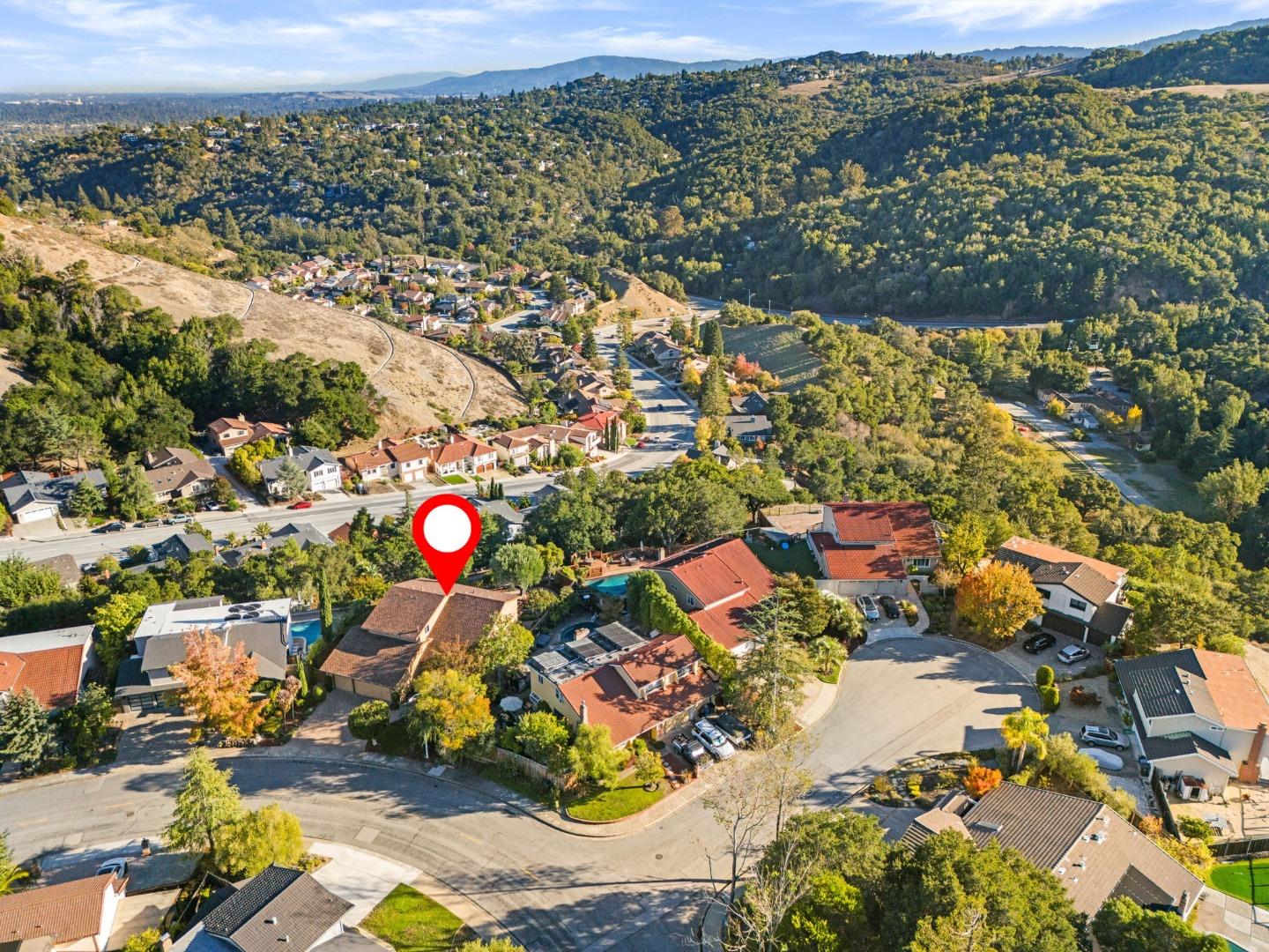 Detail Gallery Image 44 of 46 For 3470 La Mesa Dr, San Carlos,  CA 94070 - 6 Beds | 3 Baths