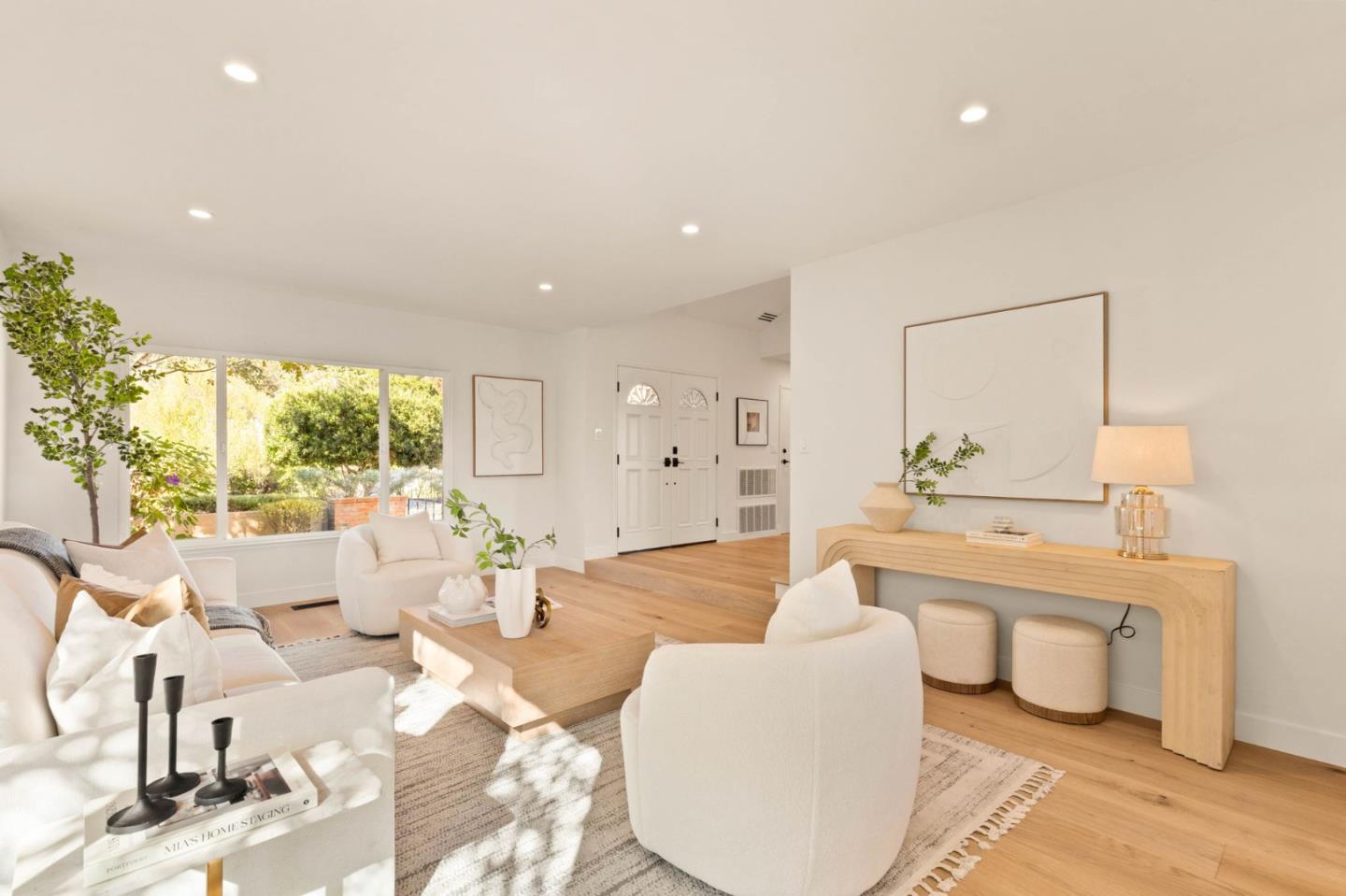 Detail Gallery Image 8 of 46 For 3470 La Mesa Dr, San Carlos,  CA 94070 - 6 Beds | 3 Baths