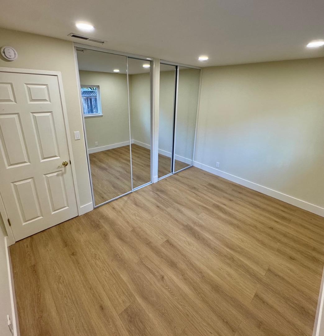 Detail Gallery Image 6 of 12 For 1543 Willowbrook Dr, San Jose,  CA 95118 - 4 Beds | 2/1 Baths