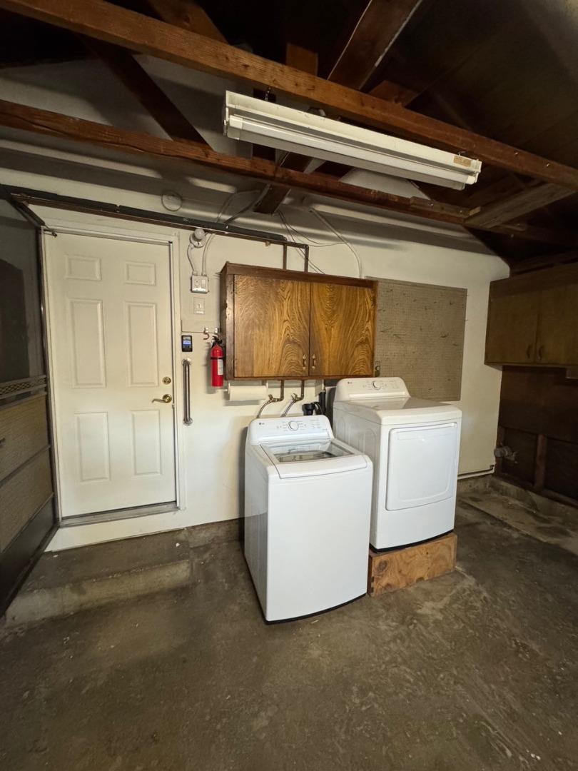 Detail Gallery Image 8 of 12 For 1543 Willowbrook Dr, San Jose,  CA 95118 - 4 Beds | 2/1 Baths