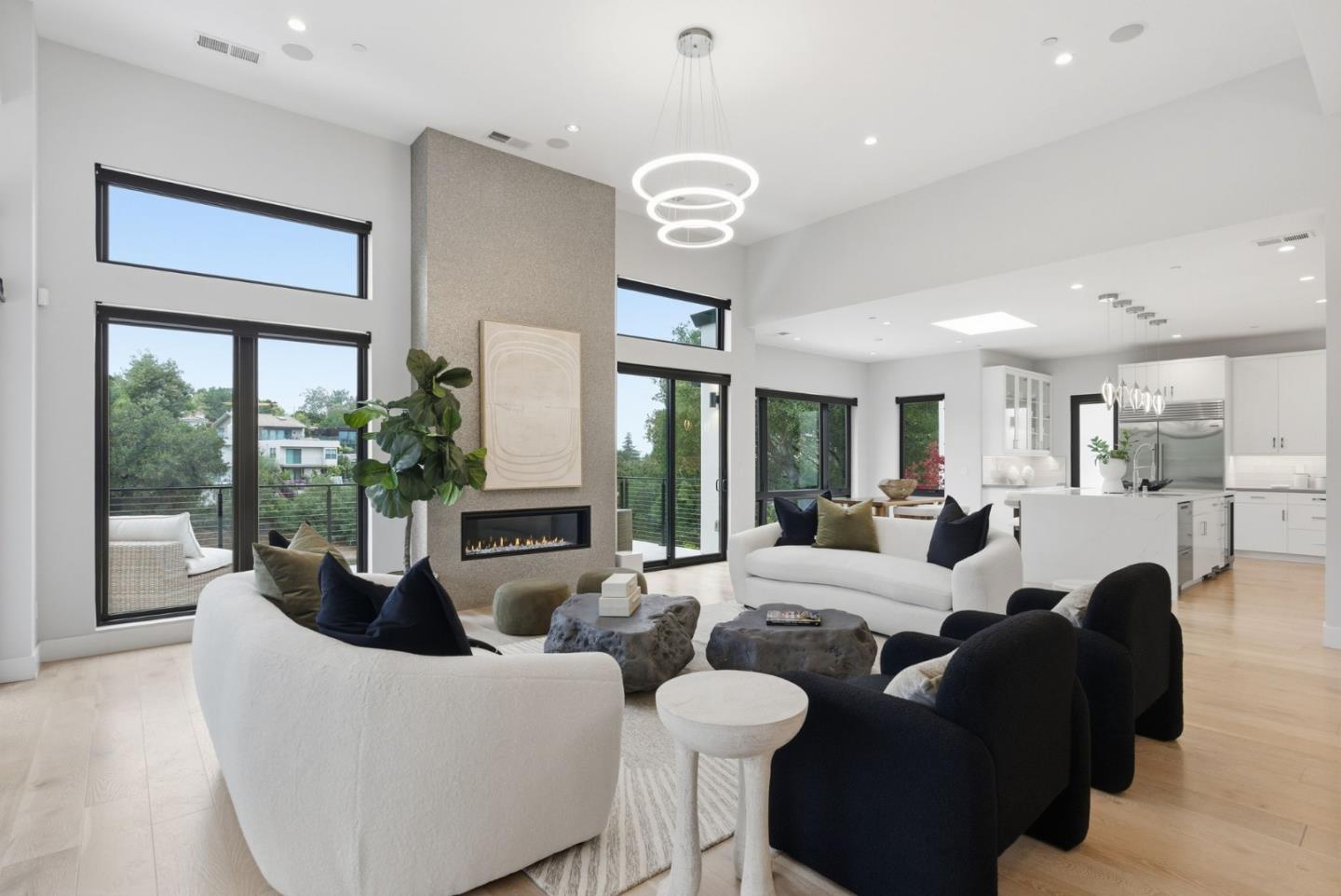 Detail Gallery Image 31 of 62 For 1669 Whitham Ave, Los Altos,  CA 94024 - 5 Beds | 5/1 Baths