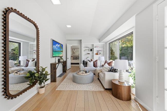 Detail Gallery Image 19 of 48 For 22 Pinecrest Ter, San Mateo,  CA 94402 - 4 Beds | 3 Baths