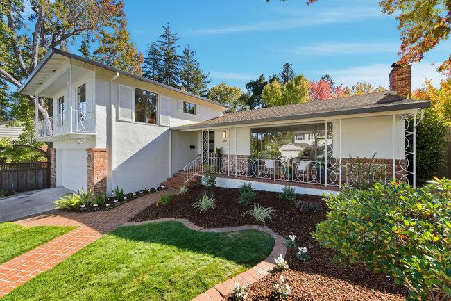 Detail Gallery Image 2 of 48 For 22 Pinecrest Ter, San Mateo,  CA 94402 - 4 Beds | 3 Baths