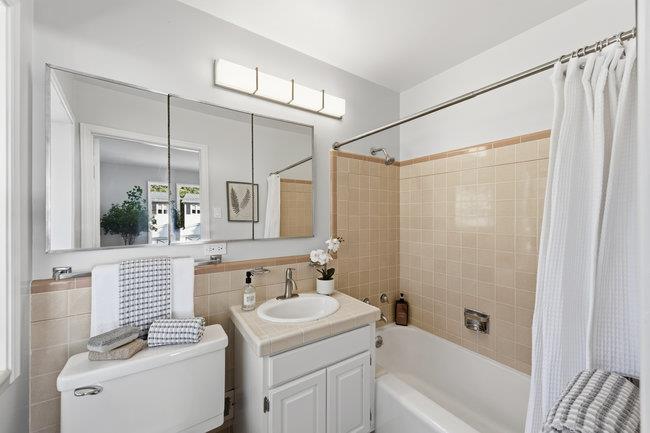 Detail Gallery Image 34 of 48 For 22 Pinecrest Ter, San Mateo,  CA 94402 - 4 Beds | 3 Baths