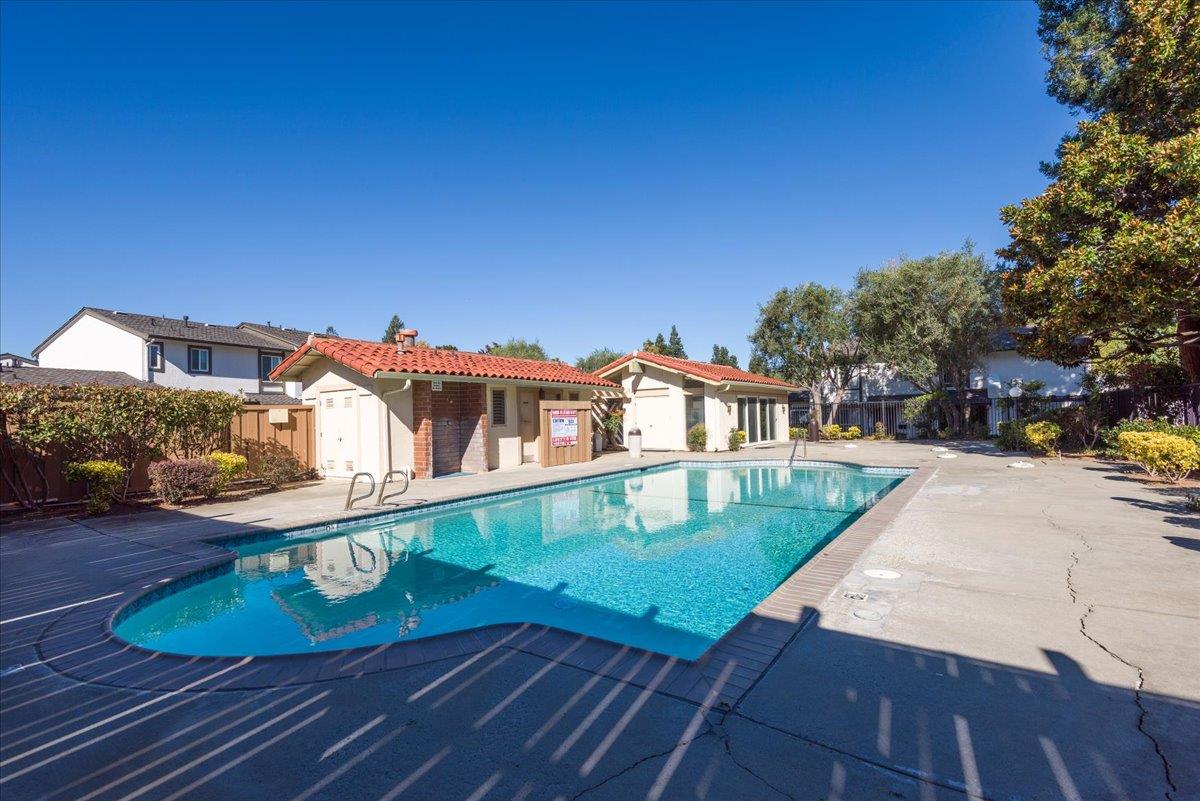 Detail Gallery Image 25 of 26 For 1296 Riesling Ter, Sunnyvale,  CA 94087 - 2 Beds | 1/1 Baths