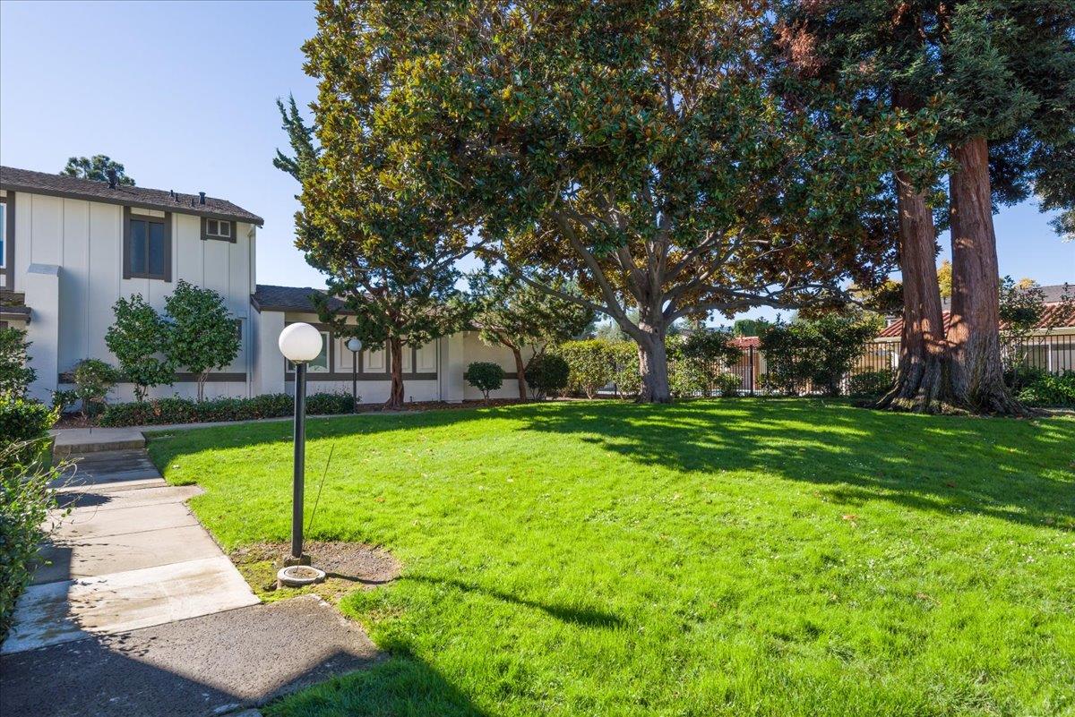 Detail Gallery Image 26 of 26 For 1296 Riesling Ter, Sunnyvale,  CA 94087 - 2 Beds | 1/1 Baths