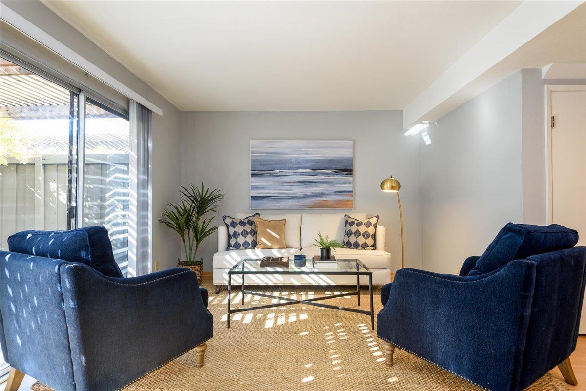 Detail Gallery Image 6 of 26 For 1296 Riesling Ter, Sunnyvale,  CA 94087 - 2 Beds | 1/1 Baths