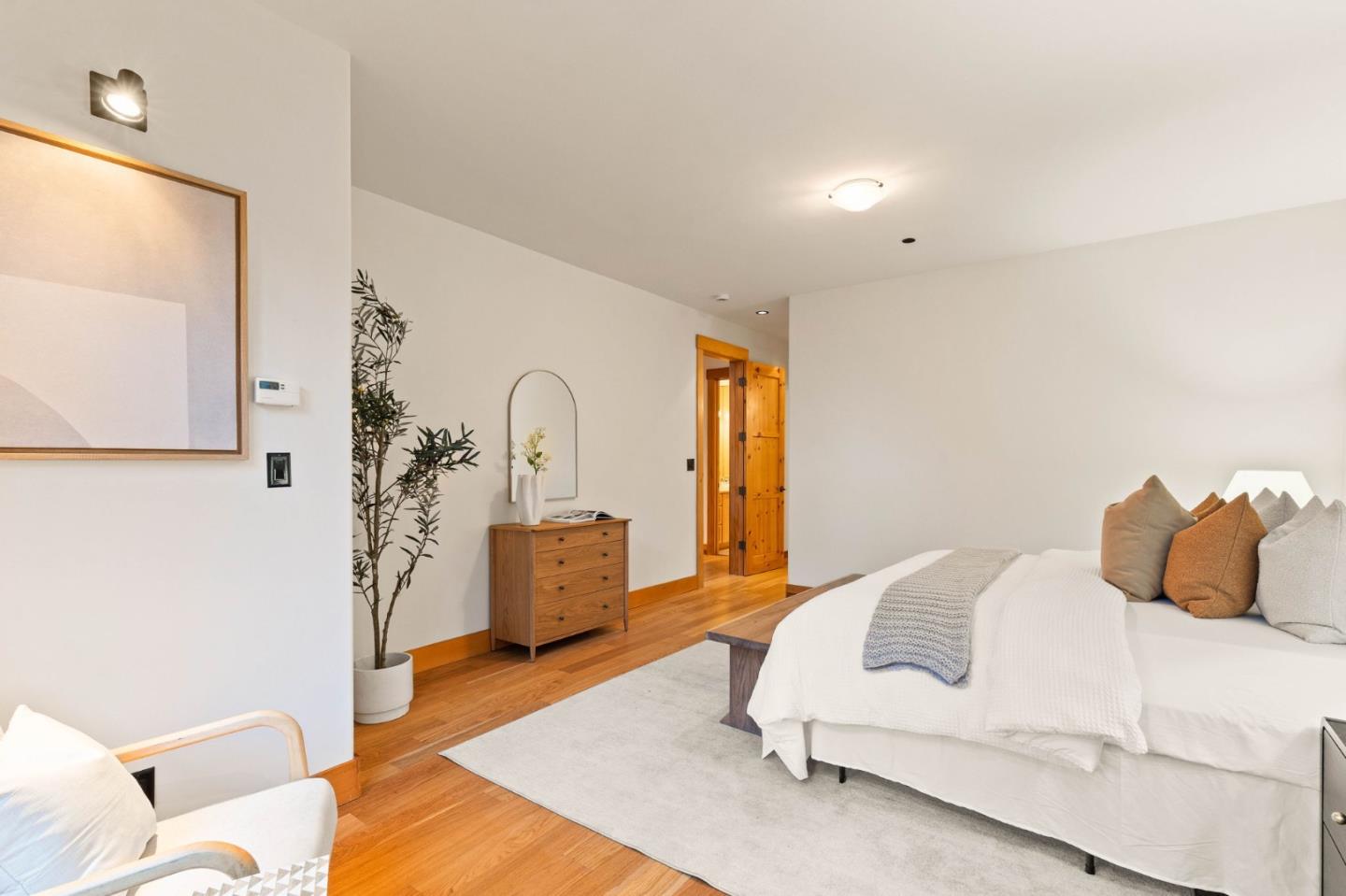 Detail Gallery Image 19 of 32 For 10 Winding Way, San Carlos,  CA 94070 - 4 Beds | 3 Baths