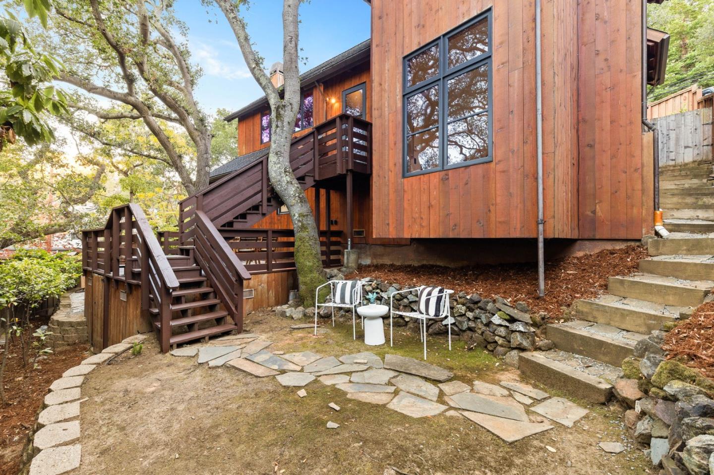 Detail Gallery Image 29 of 32 For 10 Winding Way, San Carlos,  CA 94070 - 4 Beds | 3 Baths