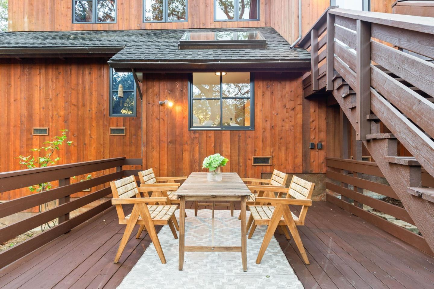 Detail Gallery Image 30 of 32 For 10 Winding Way, San Carlos,  CA 94070 - 4 Beds | 3 Baths