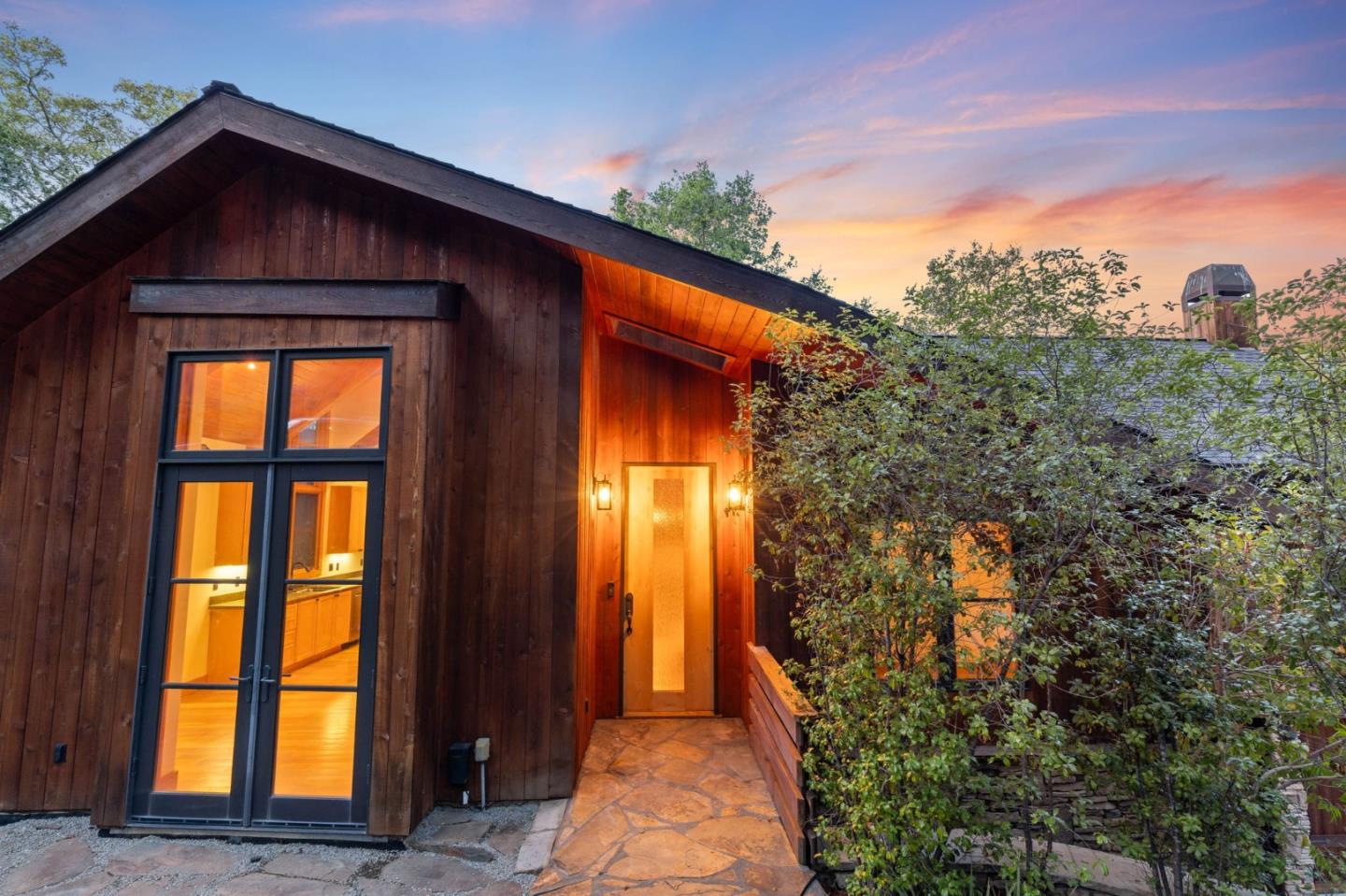 Detail Gallery Image 5 of 32 For 10 Winding Way, San Carlos,  CA 94070 - 4 Beds | 3 Baths