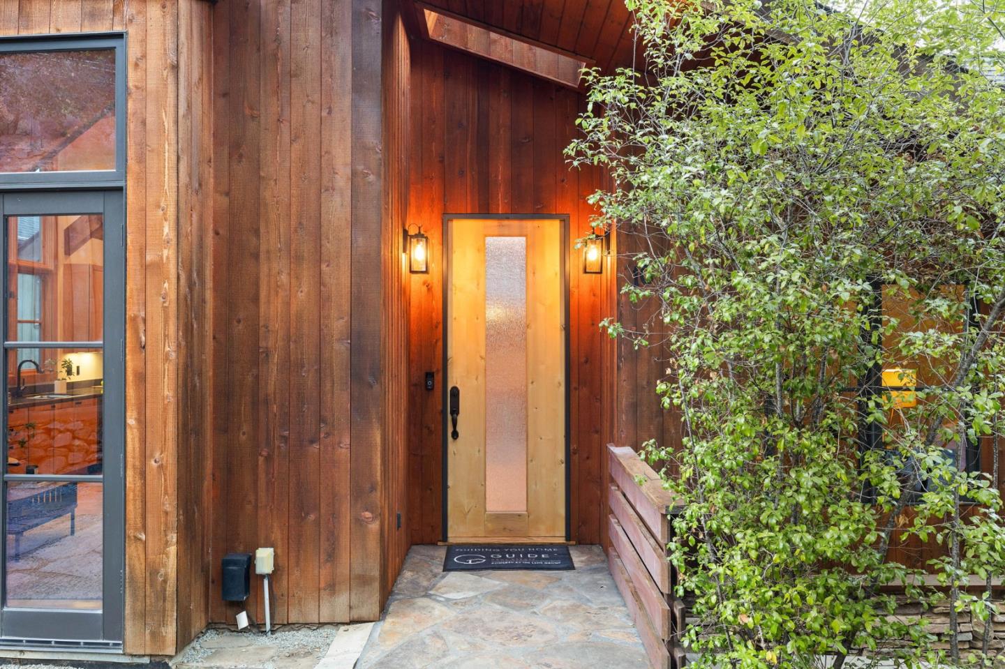 Detail Gallery Image 6 of 32 For 10 Winding Way, San Carlos,  CA 94070 - 4 Beds | 3 Baths