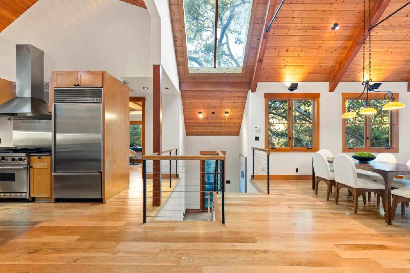 Detail Gallery Image 7 of 32 For 10 Winding Way, San Carlos,  CA 94070 - 4 Beds | 3 Baths