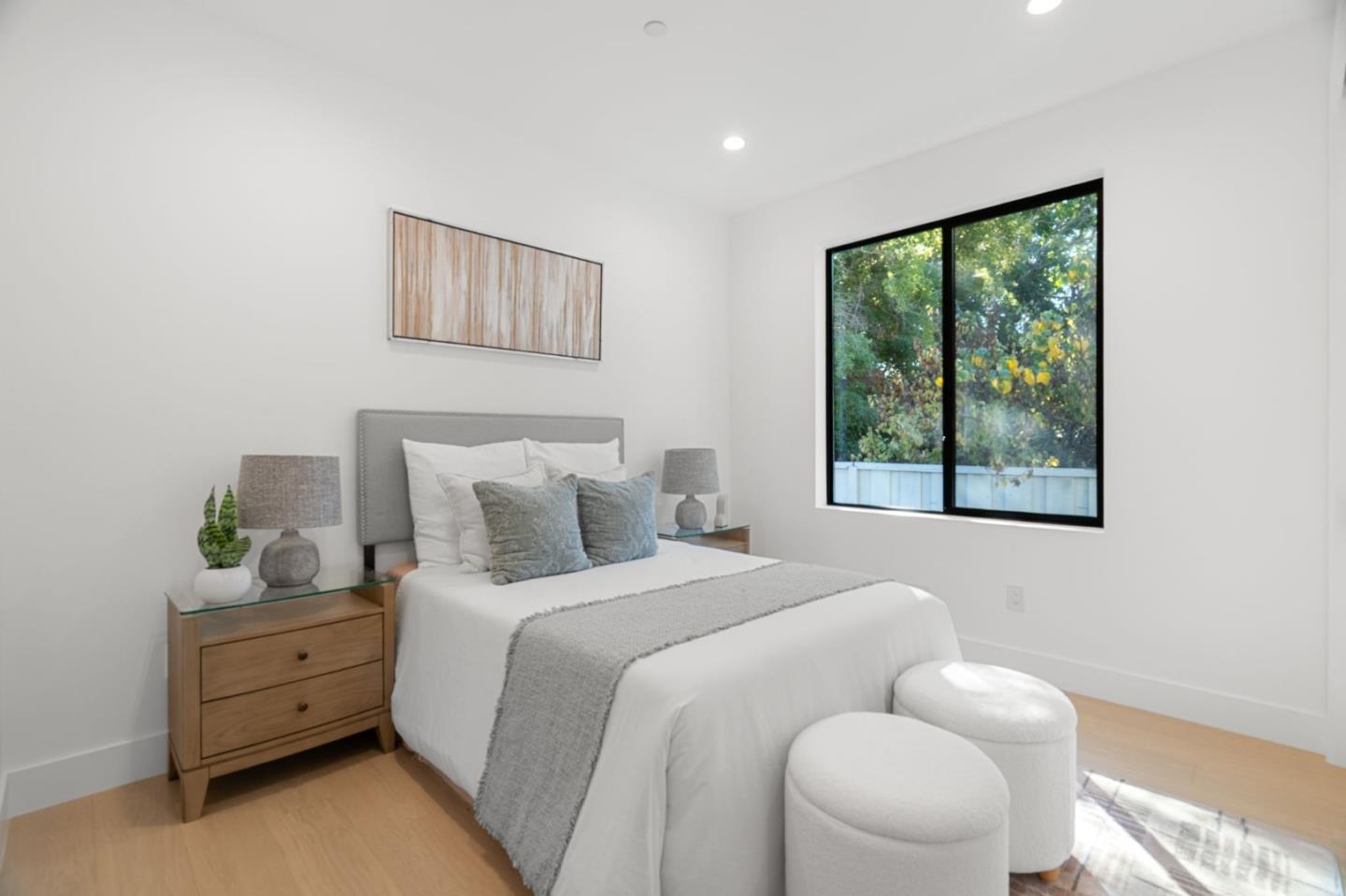 Detail Gallery Image 19 of 39 For 380 Lastreto Ave, Sunnyvale,  CA 94085 - 3 Beds | 2/1 Baths