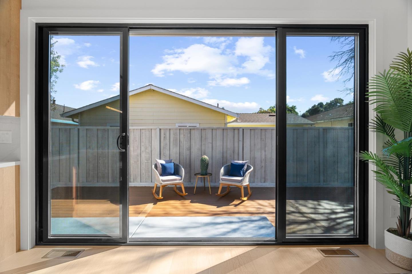 Detail Gallery Image 27 of 39 For 380 Lastreto Ave, Sunnyvale,  CA 94085 - 3 Beds | 2/1 Baths