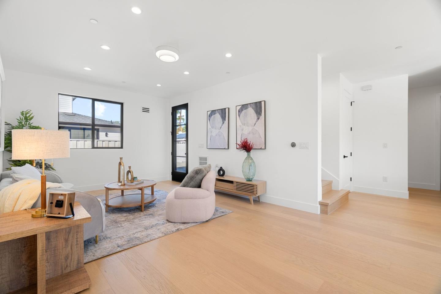 Detail Gallery Image 5 of 39 For 380 Lastreto Ave, Sunnyvale,  CA 94085 - 3 Beds | 2/1 Baths