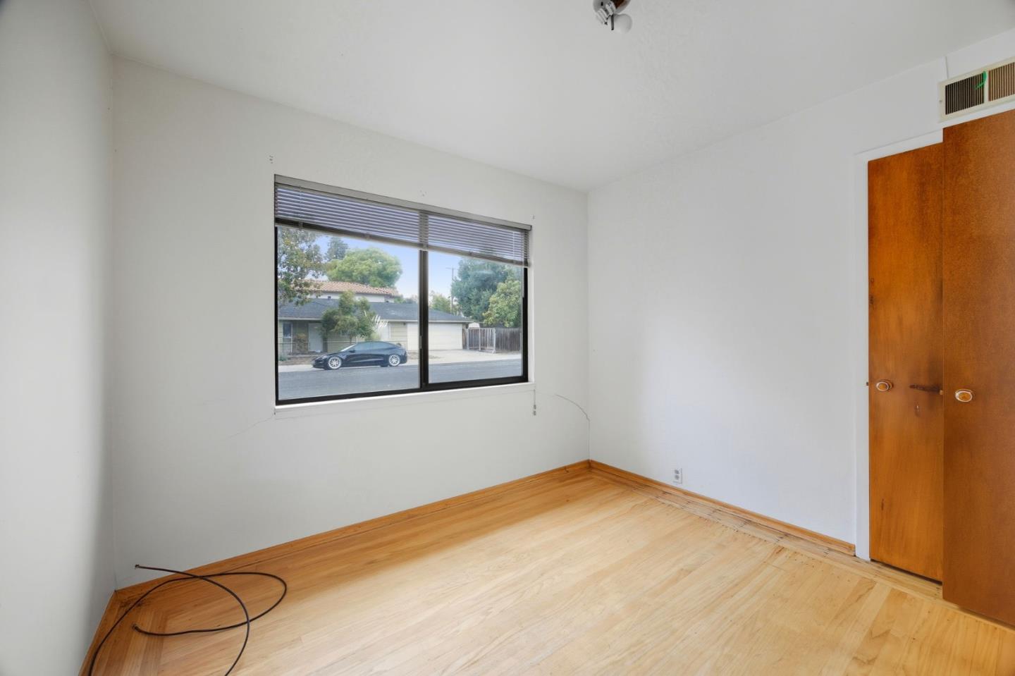 Detail Gallery Image 15 of 32 For 339 El Verano Ave, Palo Alto,  CA 94306 - 3 Beds | 2 Baths