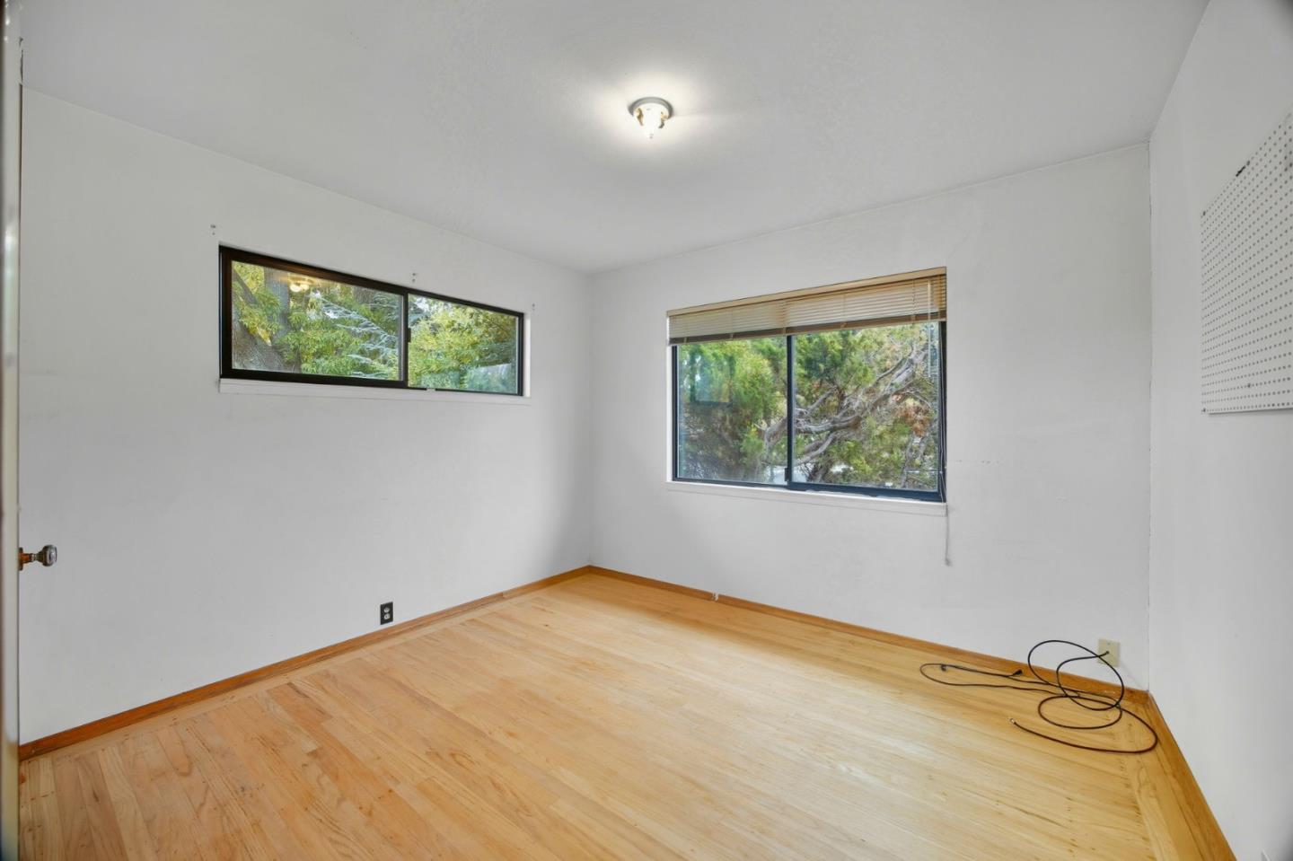 Detail Gallery Image 16 of 32 For 339 El Verano Ave, Palo Alto,  CA 94306 - 3 Beds | 2 Baths