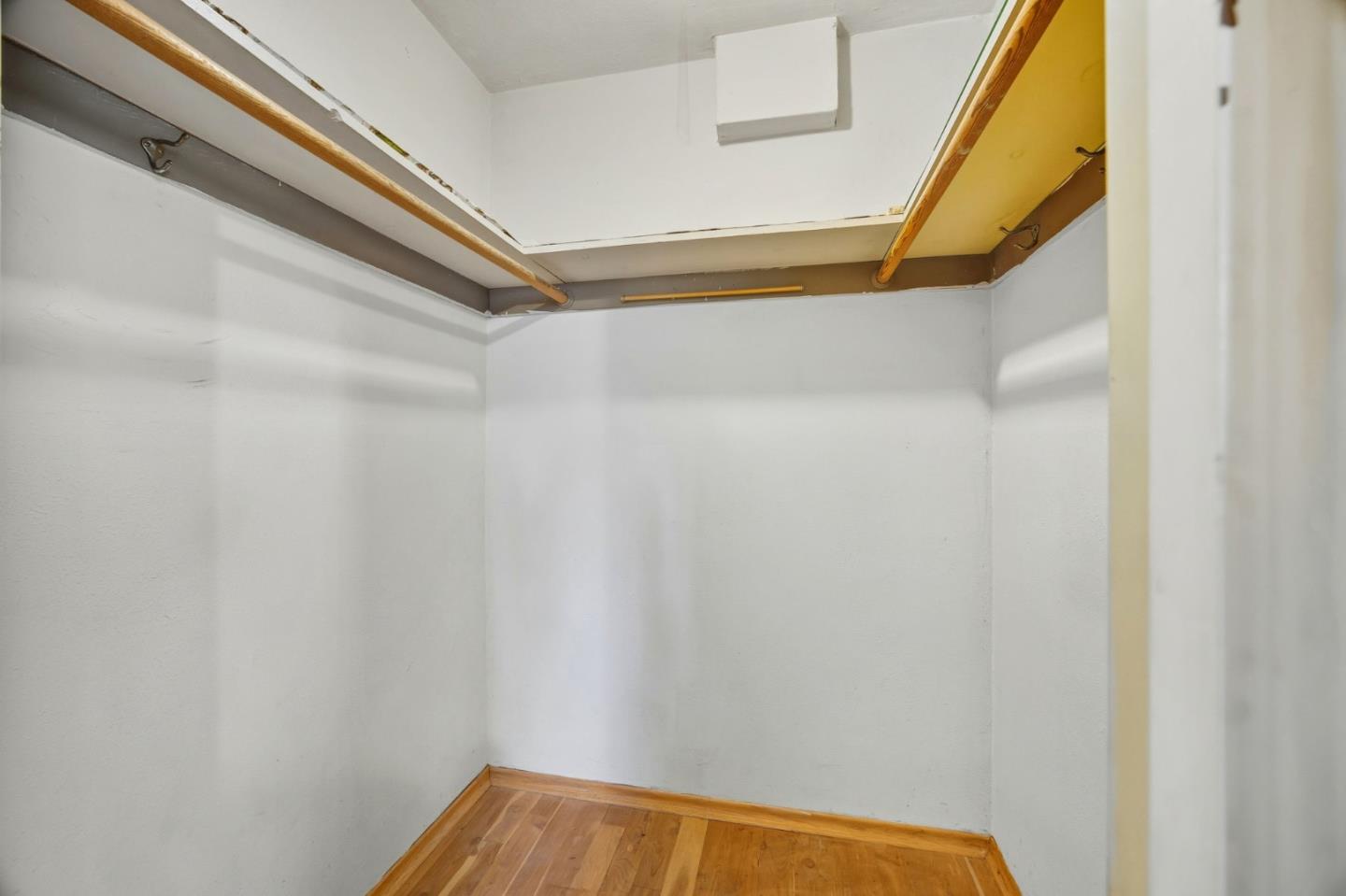 Detail Gallery Image 20 of 32 For 339 El Verano Ave, Palo Alto,  CA 94306 - 3 Beds | 2 Baths