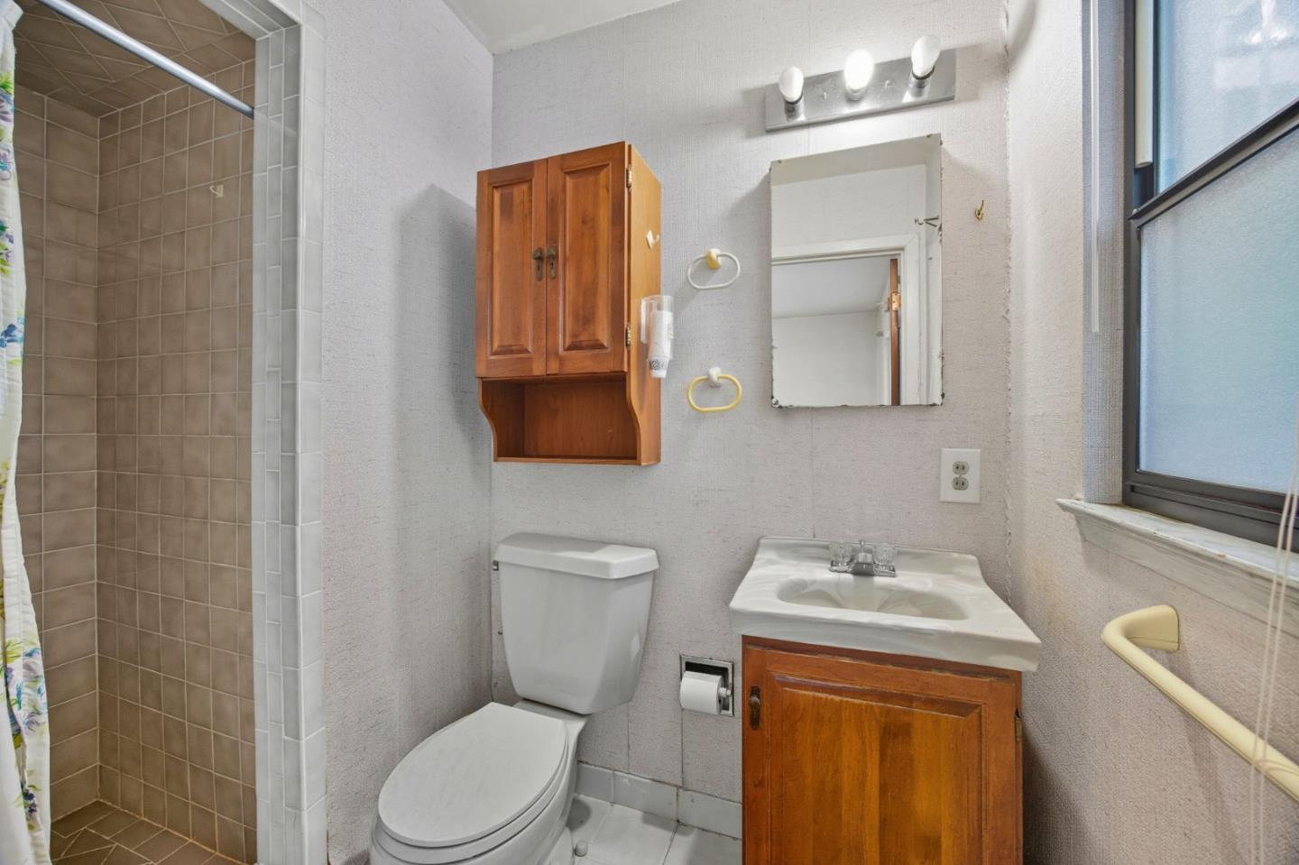 Detail Gallery Image 24 of 32 For 339 El Verano Ave, Palo Alto,  CA 94306 - 3 Beds | 2 Baths