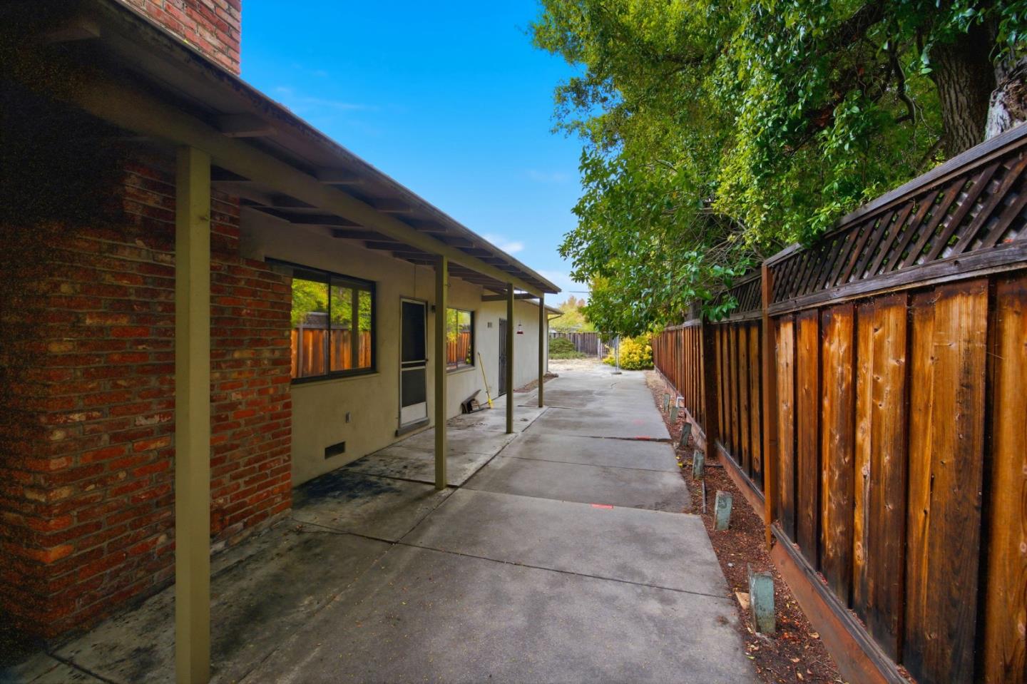 Detail Gallery Image 25 of 32 For 339 El Verano Ave, Palo Alto,  CA 94306 - 3 Beds | 2 Baths