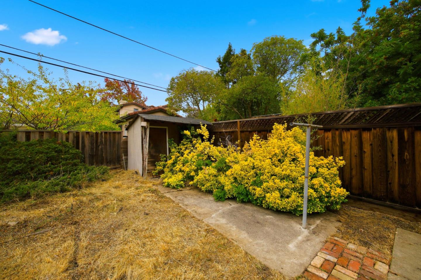 Detail Gallery Image 30 of 32 For 339 El Verano Ave, Palo Alto,  CA 94306 - 3 Beds | 2 Baths