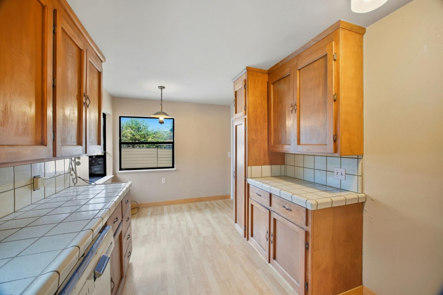 Detail Gallery Image 9 of 32 For 339 El Verano Ave, Palo Alto,  CA 94306 - 3 Beds | 2 Baths