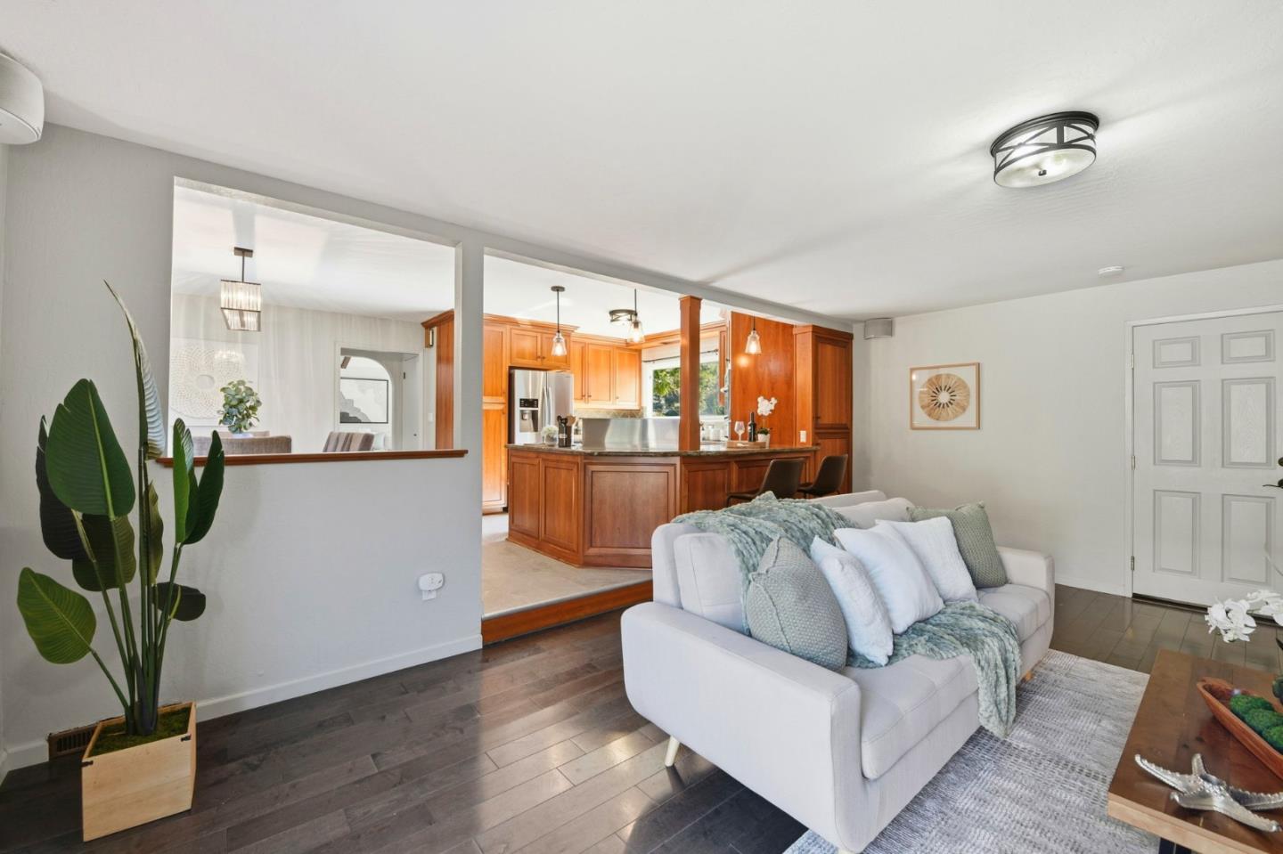 Detail Gallery Image 6 of 53 For 2232 Beckham Way, Hayward,  CA 94541 - 3 Beds | 2 Baths