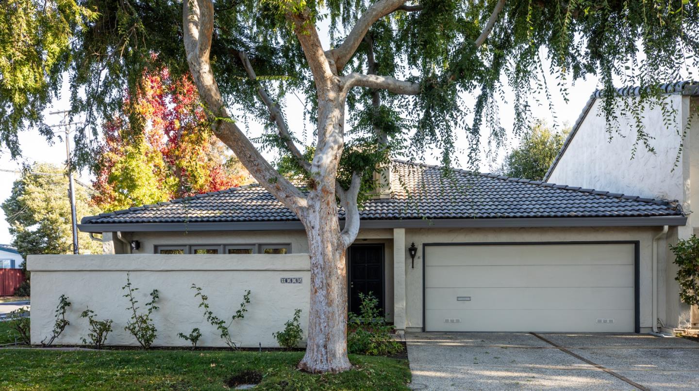 Detail Gallery Image 2 of 23 For 4005 Villa Vera, Palo Alto,  CA 94306 - 3 Beds | 2 Baths