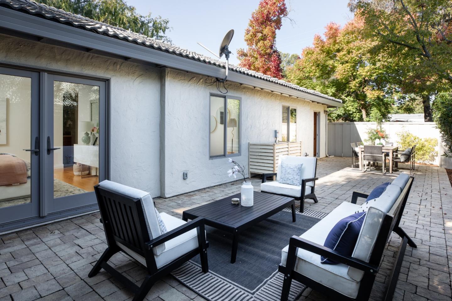 Detail Gallery Image 21 of 23 For 4005 Villa Vera, Palo Alto,  CA 94306 - 3 Beds | 2 Baths