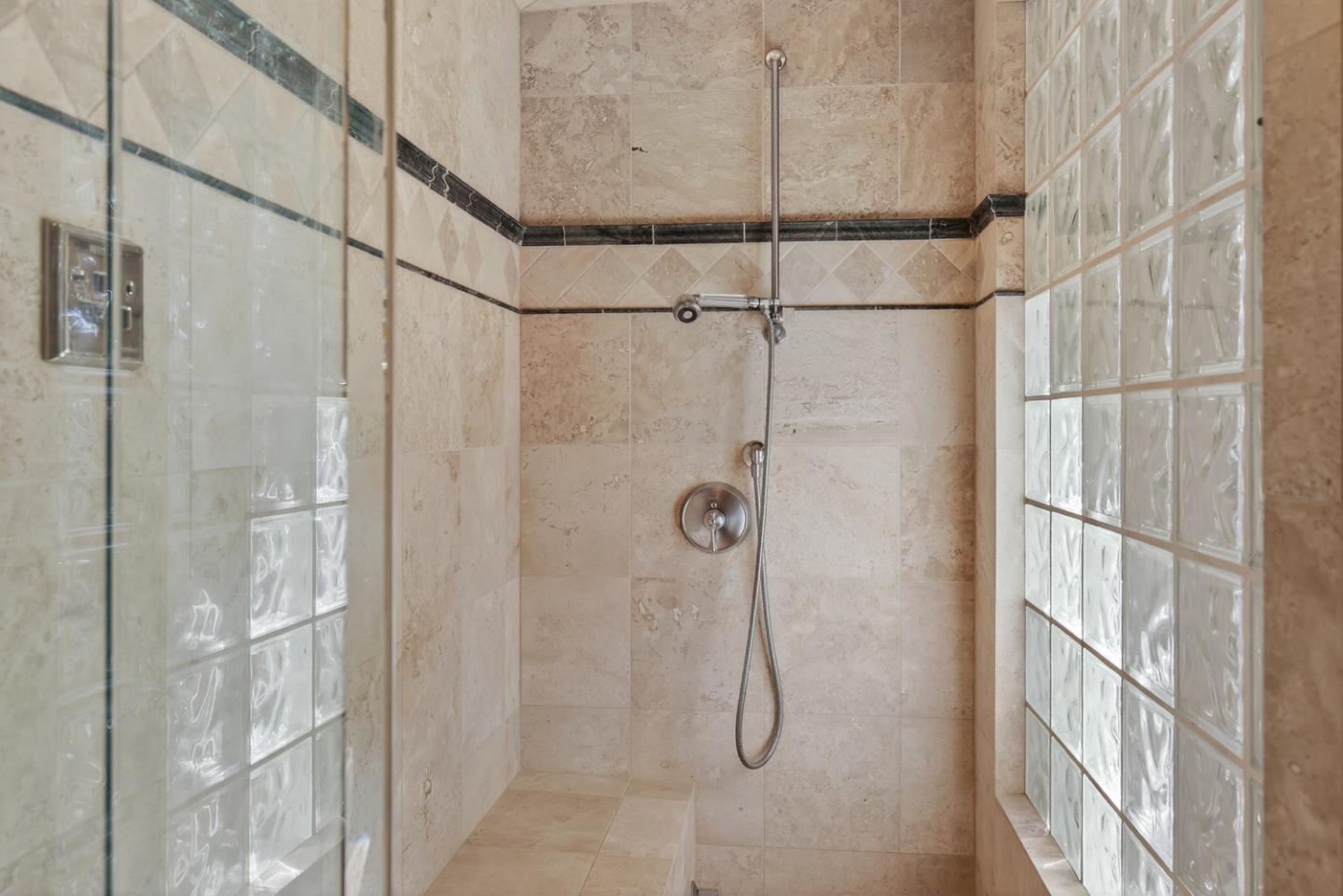 Detail Gallery Image 15 of 45 For 665 Belden Ct, Los Altos,  CA 94022 - 4 Beds | 2/1 Baths