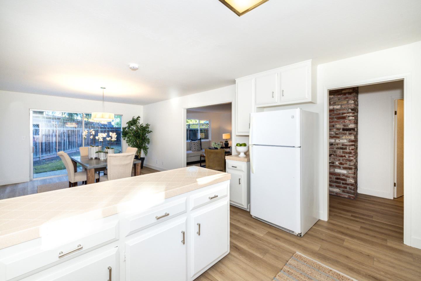 Detail Gallery Image 12 of 20 For 4148-4150 Byron St, Palo Alto,  CA 94306 - – Beds | – Baths