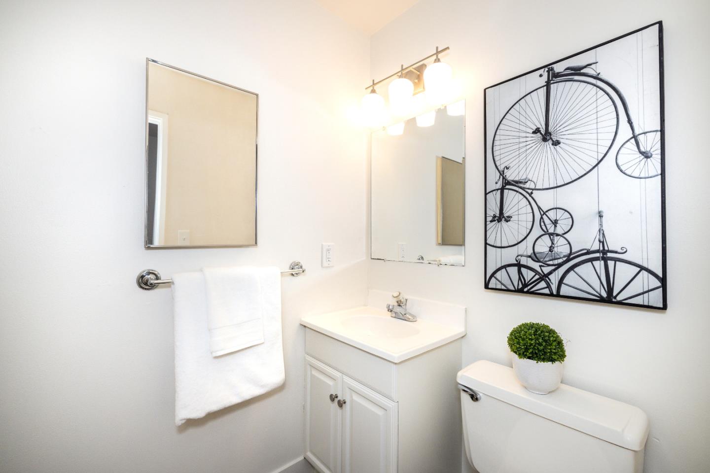 Detail Gallery Image 13 of 20 For 4148-4150 Byron St, Palo Alto,  CA 94306 - – Beds | – Baths