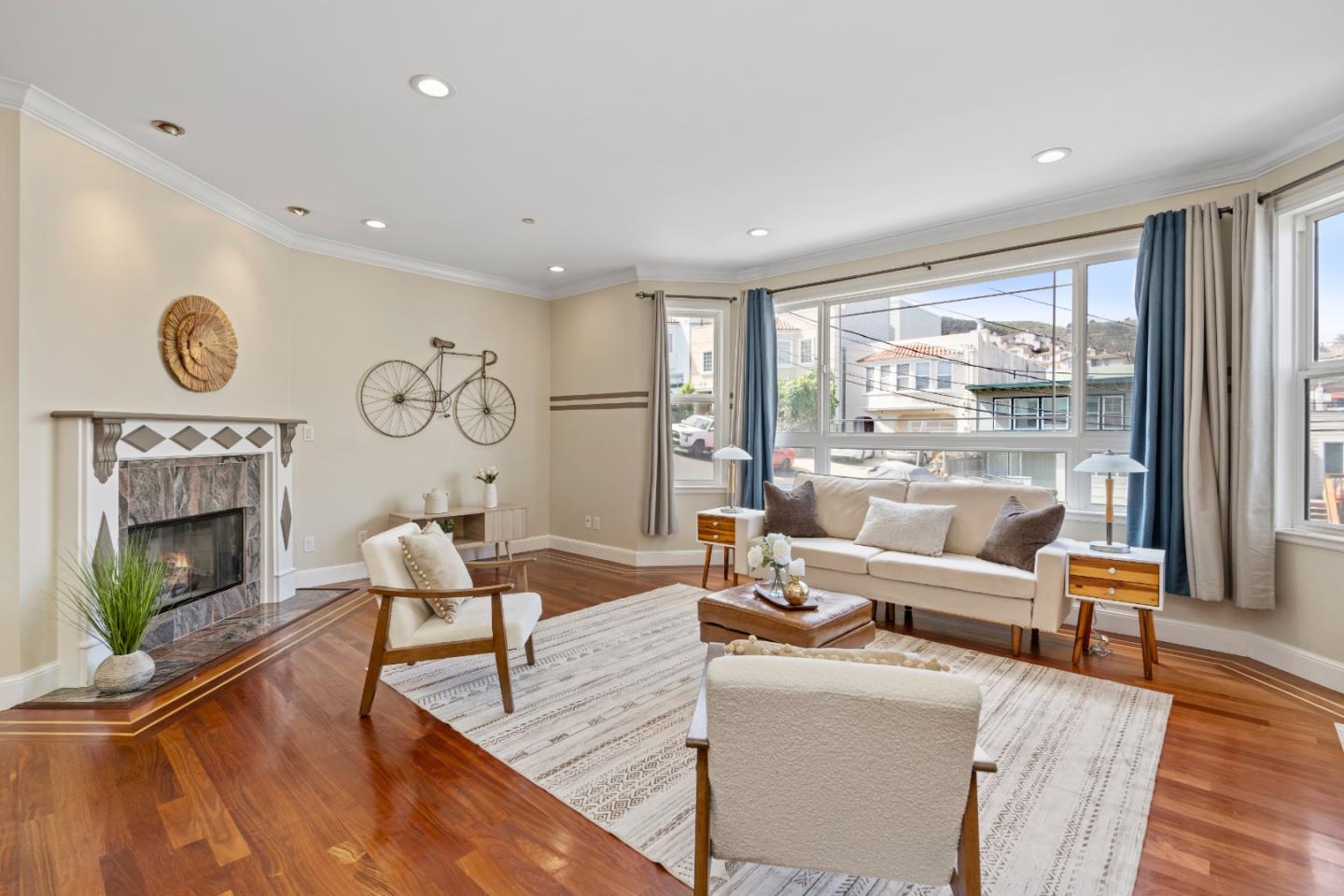 Detail Gallery Image 13 of 30 For 1047 Schwerin St, Daly City,  CA 94014 - 5 Beds | 3 Baths