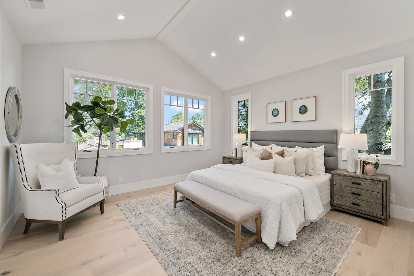 Detail Gallery Image 20 of 33 For 263 Belmont Ave, Redwood City,  CA 94061 - 5 Beds | 4/1 Baths