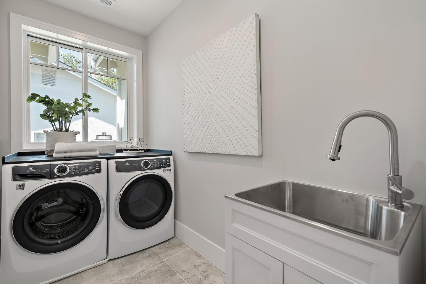 Detail Gallery Image 31 of 33 For 263 Belmont Ave, Redwood City,  CA 94061 - 5 Beds | 4/1 Baths
