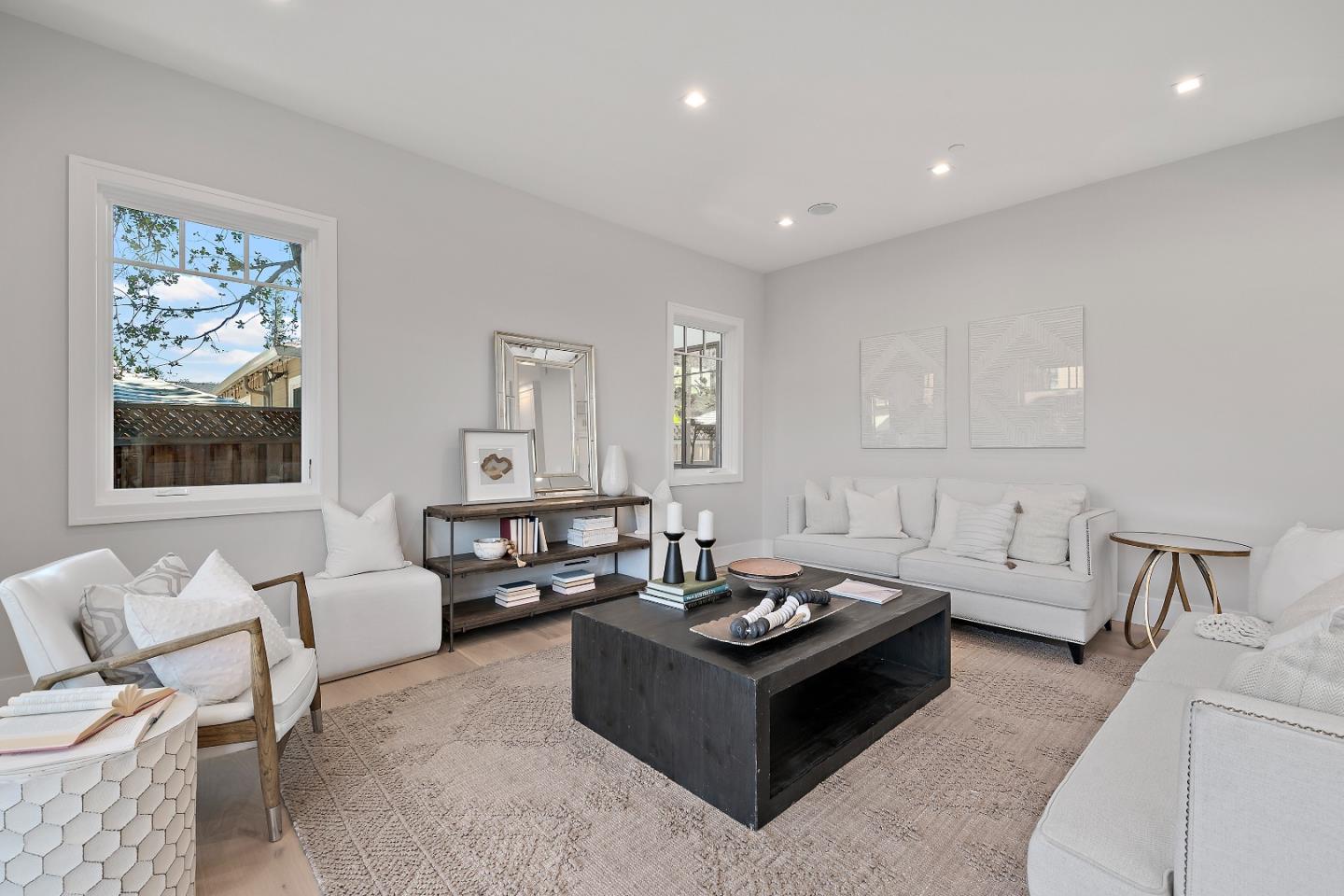 Detail Gallery Image 9 of 33 For 263 Belmont Ave, Redwood City,  CA 94061 - 5 Beds | 4/1 Baths